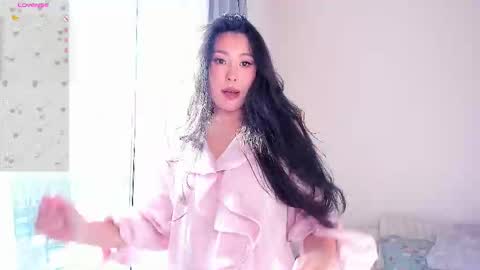 Snapshot of onlycatsss chatting on 12-22-25, 05:48 Amelia online show from 12-22-25, 05:48