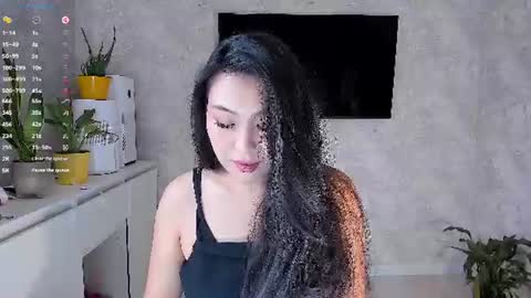 Amelia online show from 06-19-26, 08:18