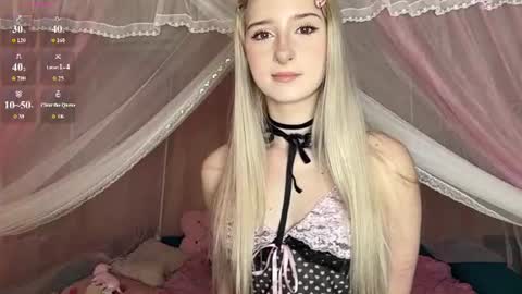Snapshot of onlyeva1 chatting on 07-08-26, 11:15 Eva online show from 07-08-26, 11:15