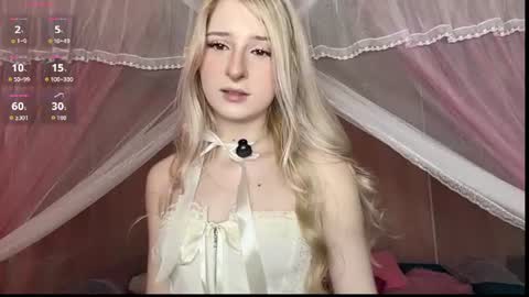 Snapshot of onlyeva1 chatting on 07-29-26, 10:35 Eva online show from 07-29-26, 10:35