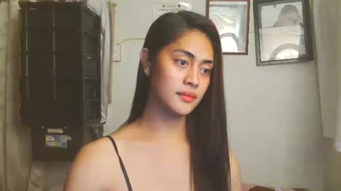 onlyjulia25 online show from 11-25-25, 01:00