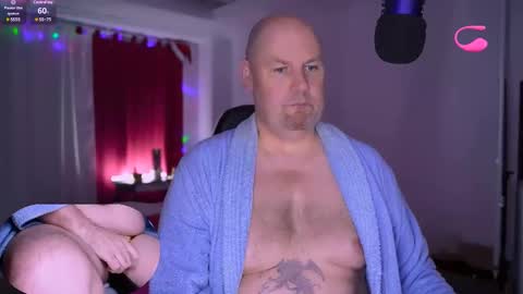 Snapshot of onlylove76 chatting on 01-21-25, 11:34 Vova online show from 01-21-25, 11:34