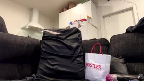 Snapshot of onthecumup69 chatting on 02-04-26, 11:49 onthecumup69 online show from 02-04-26, 11:49