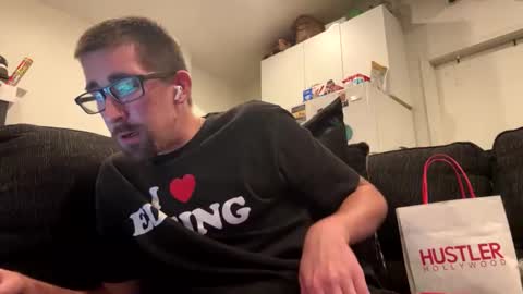 Snapshot of onthecumup69 chatting on 02-05-26, 02:11 onthecumup69 online show from 02-05-26, 02:11