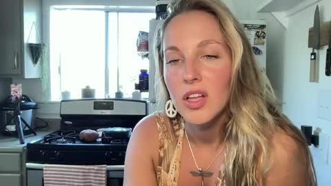 Snapshot of onyx_unleashed chatting on 07-09-26, 11:42 onyx_unleashed online show from 07-09-26, 11:42