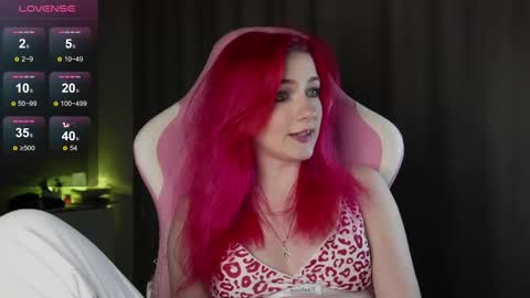 Hannah online show from 11-05-25, 01:33