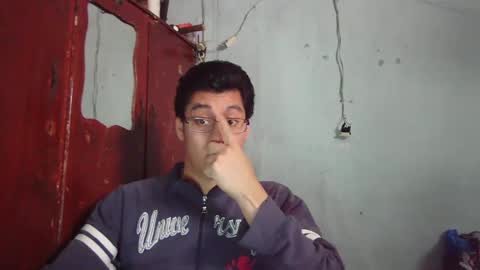 Snapshot of oomaurooo chatting on 12-24-24, 10:49 oomaurooo online show from 12-24-24, 10:49