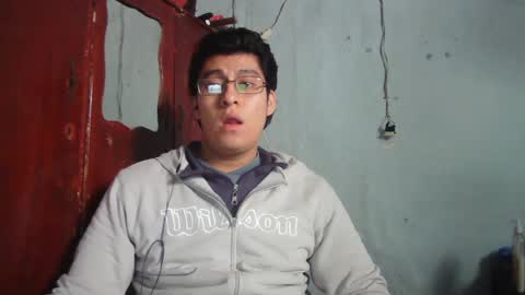 Snapshot of oomaurooo chatting on 01-12-25, 06:59 oomaurooo online show from 01-12-25, 06:59