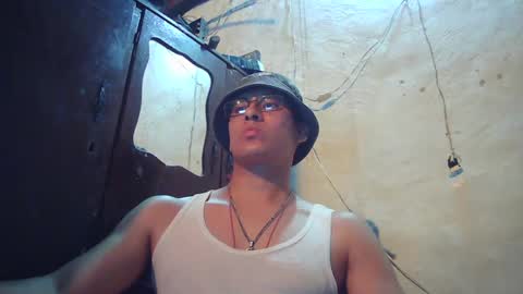 Snapshot of oomaurooo chatting on 09-22-25, 06:15 oomaurooo online show from 09-22-25, 06:15