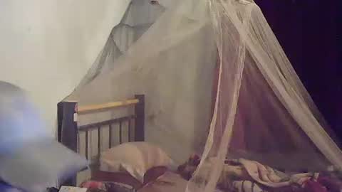 Snapshot of oomaurooo chatting on 12-17-25, 07:36 oomaurooo online show from 12-17-25, 07:36