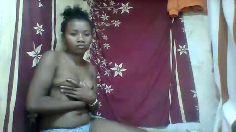 oooozafiette online show from 05-24-26, 06:29