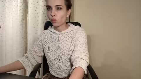 ophelia blue online show from 10-24-25, 03:52