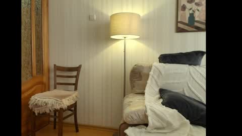 Snapshot of ophelia_blue chatting on 05-07-26, 02:11 ophelia blue online show from 05-07-26, 02:11