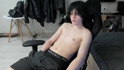 Bella and John online show from 03-21-26, 08:12