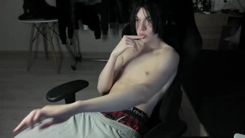 Bella and John online show from 06-01-26, 08:10