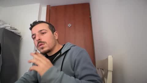 Snapshot of or690 chatting on 01-12-26, 12:10 or online show from 01-12-26, 12:10