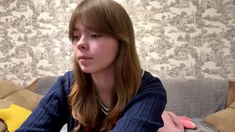 Snapshot of oracorker chatting on 09-16-25, 08:43 Coraline online show from 09-16-25, 08:43