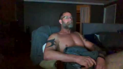 Snapshot of oralking123 chatting on 10-11-25, 05:39 oralking123 online show from 10-11-25, 05:39