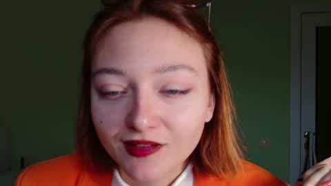 Melani  online show from 10-19-25, 07:09