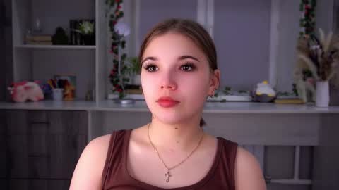 Snapshot of orastarcher chatting on 12-15-25, 02:05 Jenny online show from 12-15-25, 02:05