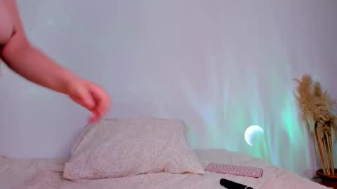 Claire online show from 02-16-25, 03:47