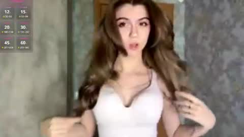 Yesenia online show from 06-22-26, 07:05