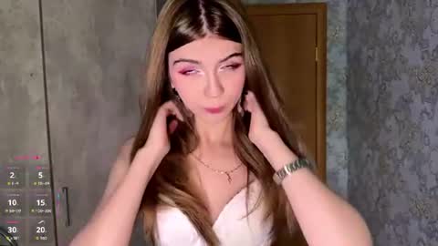 Yesenia online show from 07-30-26, 07:07