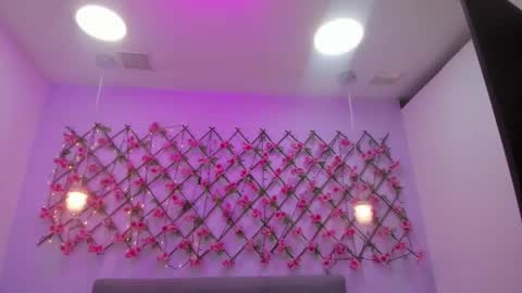 Miss Guzman  online show from 03-10-25, 06:56