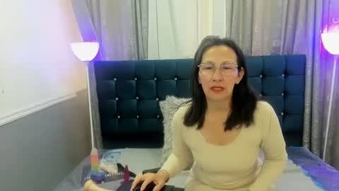 Oriana  online show from 04-18-26, 12:09