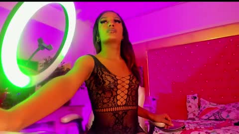 Oriana online show from 03-10-25, 03:56