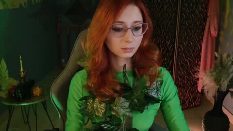 Orianna -  Hi Im into geek culture cosplay crafting LARP games. Shall we play DnD online show from 12-06-24, 04:49