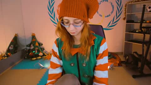 Orianna -  Hi Im into geek culture cosplay crafting LARP games. Shall we play DnD online show from 12-26-24, 12:16