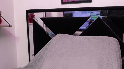 ORIANNA online show from 03-06-25, 10:41