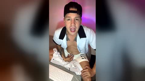 Snapshot of orienzo chatting on 03-16-26, 03:56 Orienzo online show from 03-16-26, 03:56