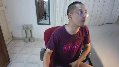 Snapshot of orionferrer chatting on 12-17-25, 01:44 Orion online show from 12-17-25, 01:44