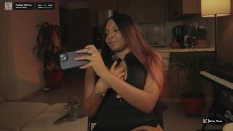 Snapshot of orla_voss chatting on 11-12-25, 12:11 Orla online show from 11-12-25, 12:11