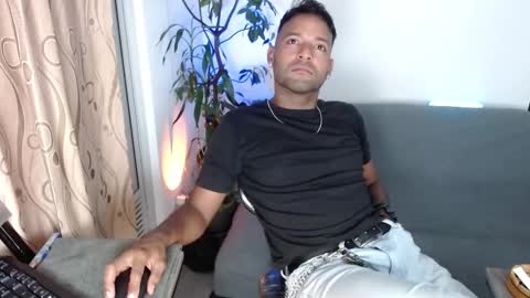 orlando_horny online show from 10-08-25, 03:59