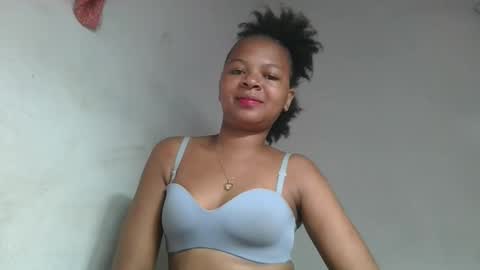 ornellahhh online show from 10-03-25, 03:42