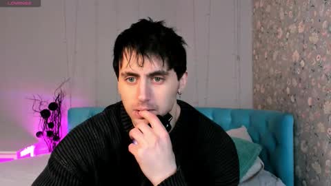 Snapshot of oscar_miller_ chatting on 02-08-26, 09:40 Oscar online show from 02-08-26, 09:40