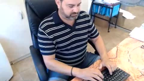 Oscar online show from 06-17-26, 03:57