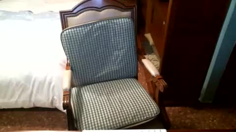 Snapshot of oscarw chatting on 12-16-25, 04:23 Oscar online show from 12-16-25, 04:23