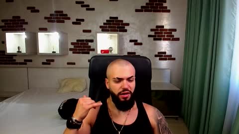 OscarWills online show from 05-18-26, 04:18