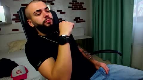 OscarWills online show from 05-21-26, 04:41