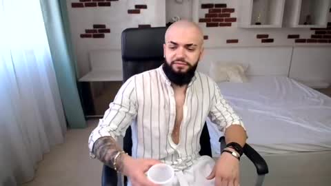 OscarWills online show from 05-24-26, 05:01