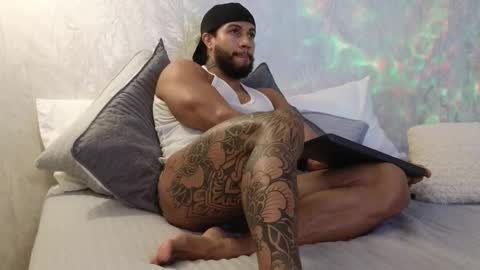 Snapshot of osher_cox chatting on 11-18-25, 12:05 osher_cox online show from 11-18-25, 12:05