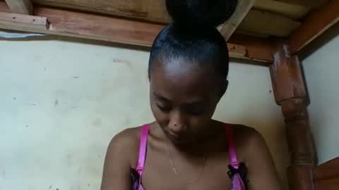 Snapshot of osinaa chatting on 04-10-26, 03:39 osinaa online show from 04-10-26, 03:39