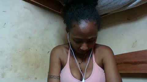 Snapshot of osinaa chatting on 05-29-26, 12:03 osinaa online show from 05-29-26, 12:03