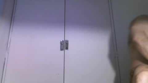 Oso Licencioso online show from 05-31-26, 08:43