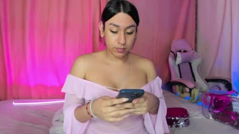 Maria   online show from 06-10-26, 01:39