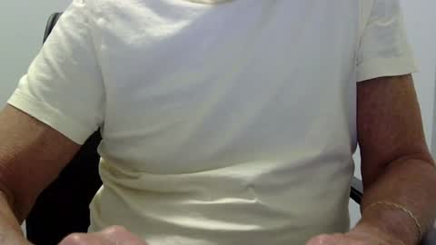 Snapshot of ossibottom chatting on 07-02-26, 02:33 Ossi online show from 07-02-26, 02:33